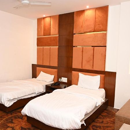 Billionaire Inn Faridabad Exterior photo